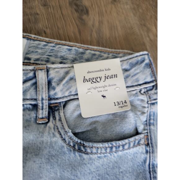 Abercrombie & Fitch Kids Girls Low Rise Baggy Jeans size 13 14 NEW Lightweight - Picture 2 of 6